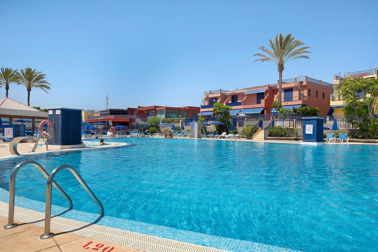 Free Airport Shuttle And Parking Villa San Bartolomé Екстериор снимка