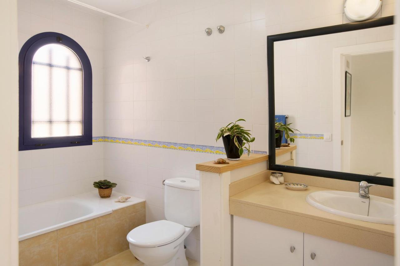 Free Airport Shuttle And Parking Villa San Bartolomé Екстериор снимка