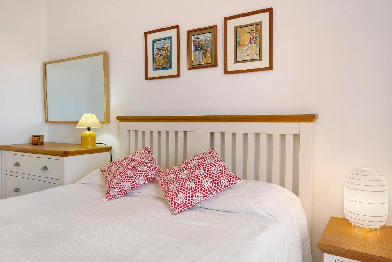 Free Airport Shuttle And Parking Villa San Bartolomé Екстериор снимка